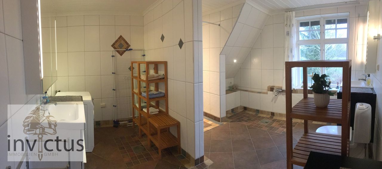 Whg. OG - Badezimmer mit Dusche